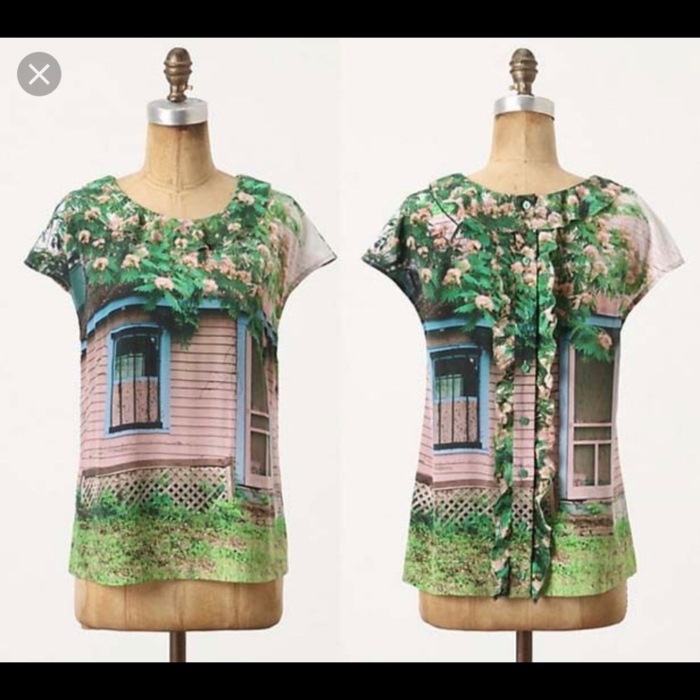 Sarah Ball Cottage ruffle blouse
Size 0